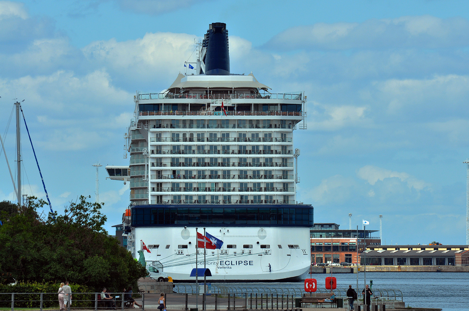 celebrity-eclipse25