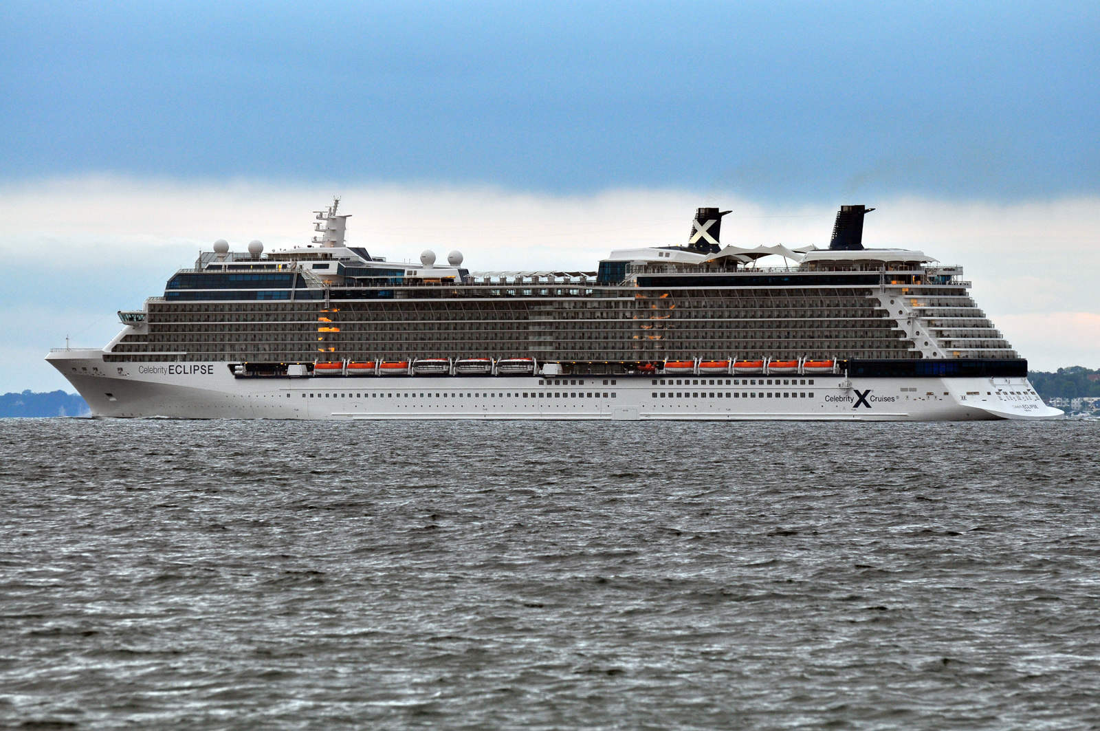 celebrity-eclipse8