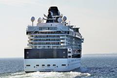 celebrity-infinity7