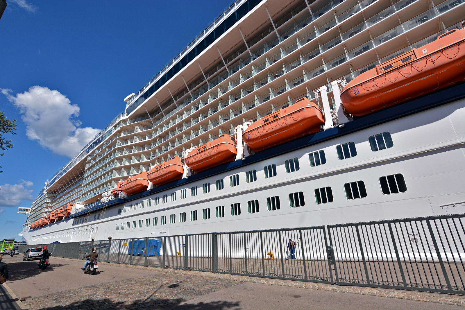 celebrity-silhouette7