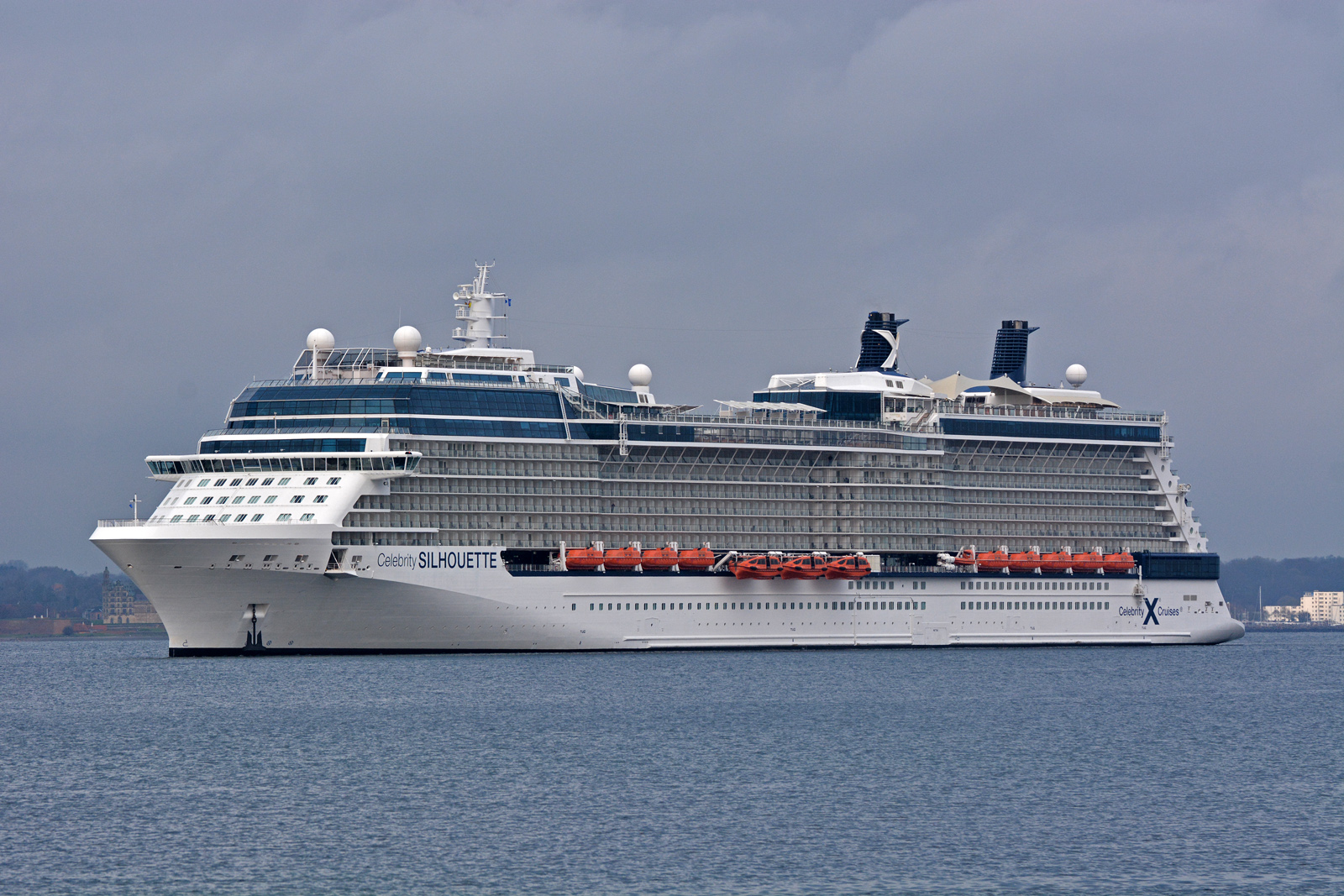 celebrity-silhouette-helsingborg1