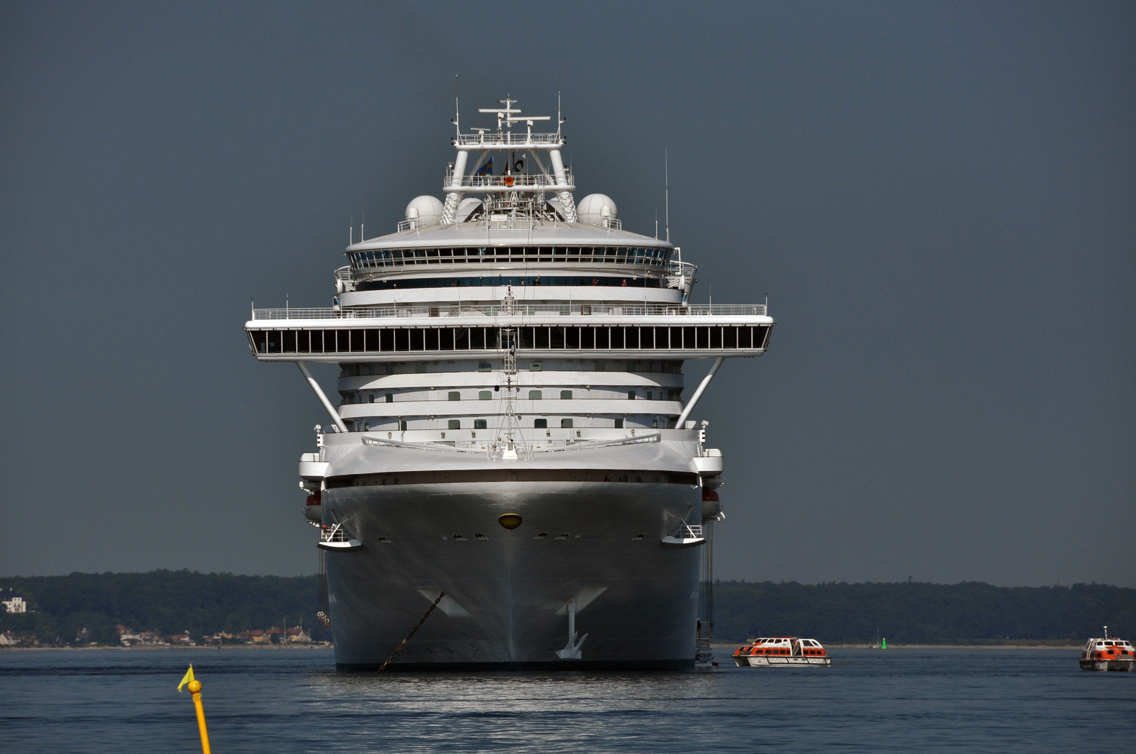 emerald-princess2