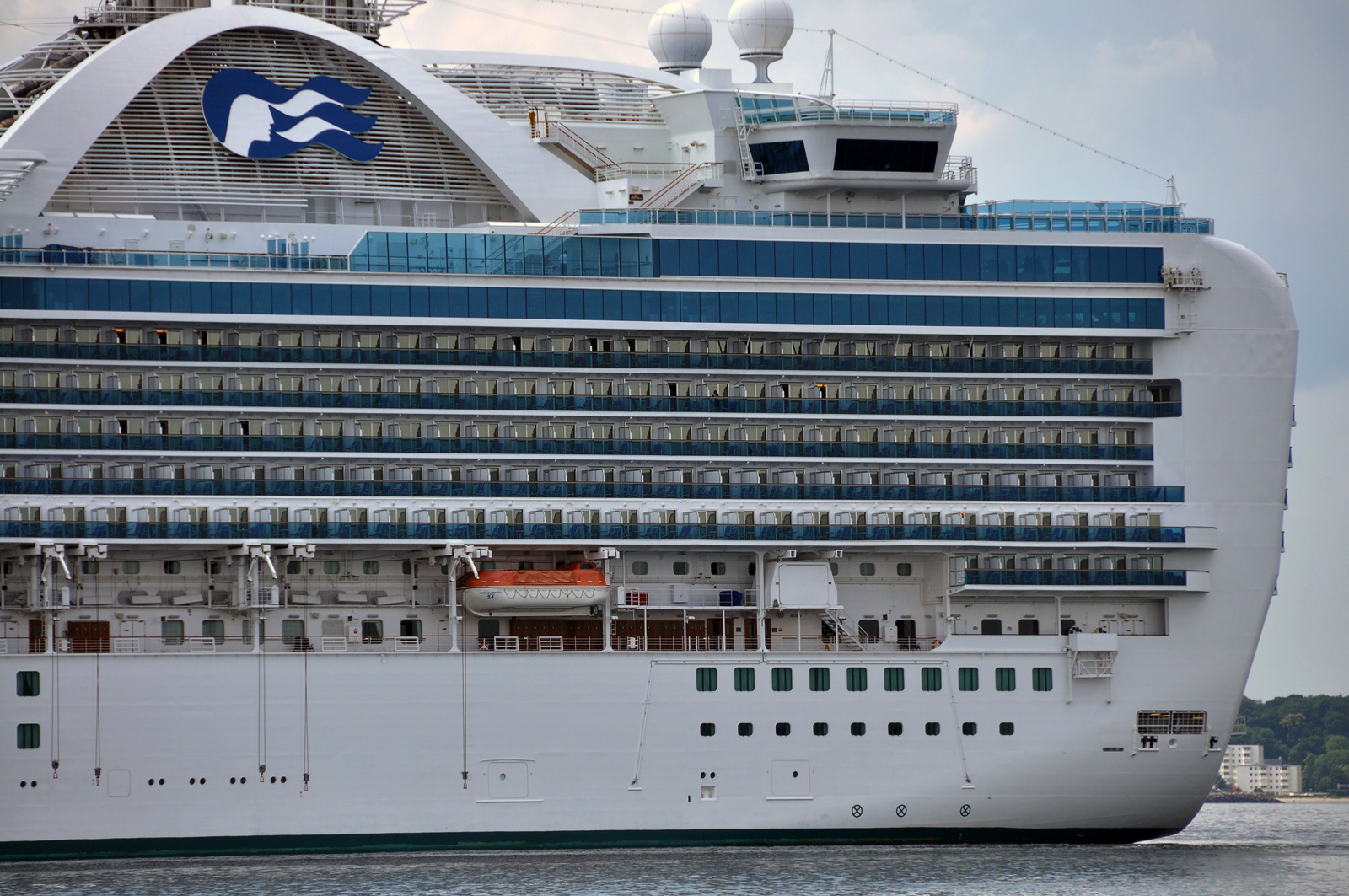 emerald-princess39