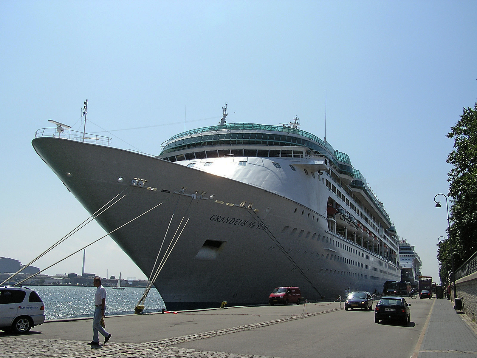 grandeur-of-the-seas2