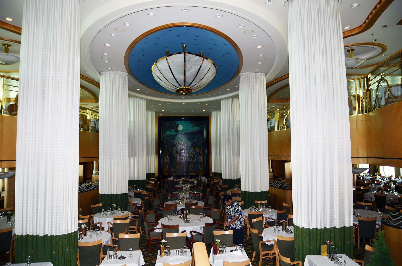 jewel-of-the-seas-interior18