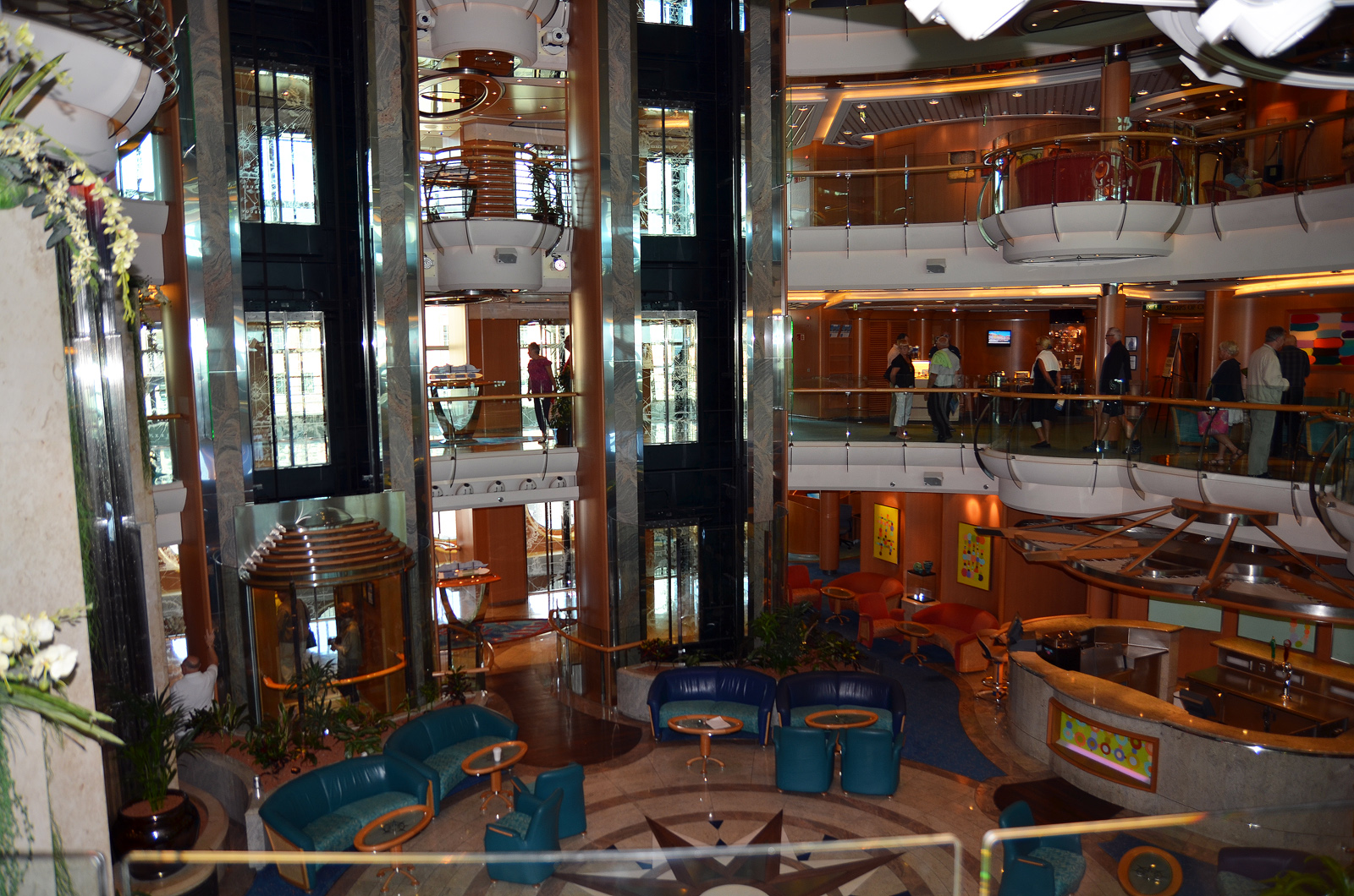 jewel-of-the-seas-interior19