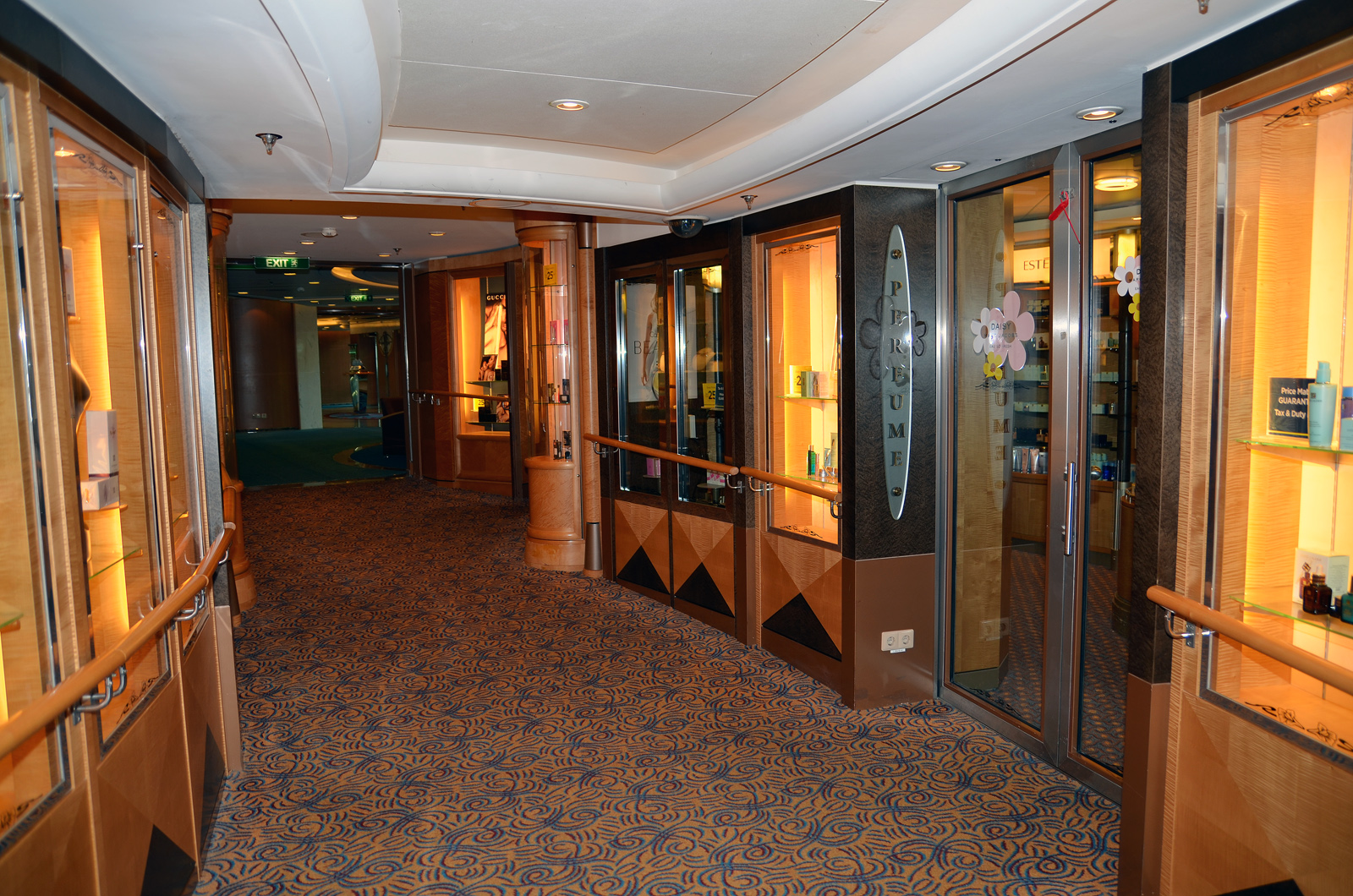 jewel-of-the-seas-interior22