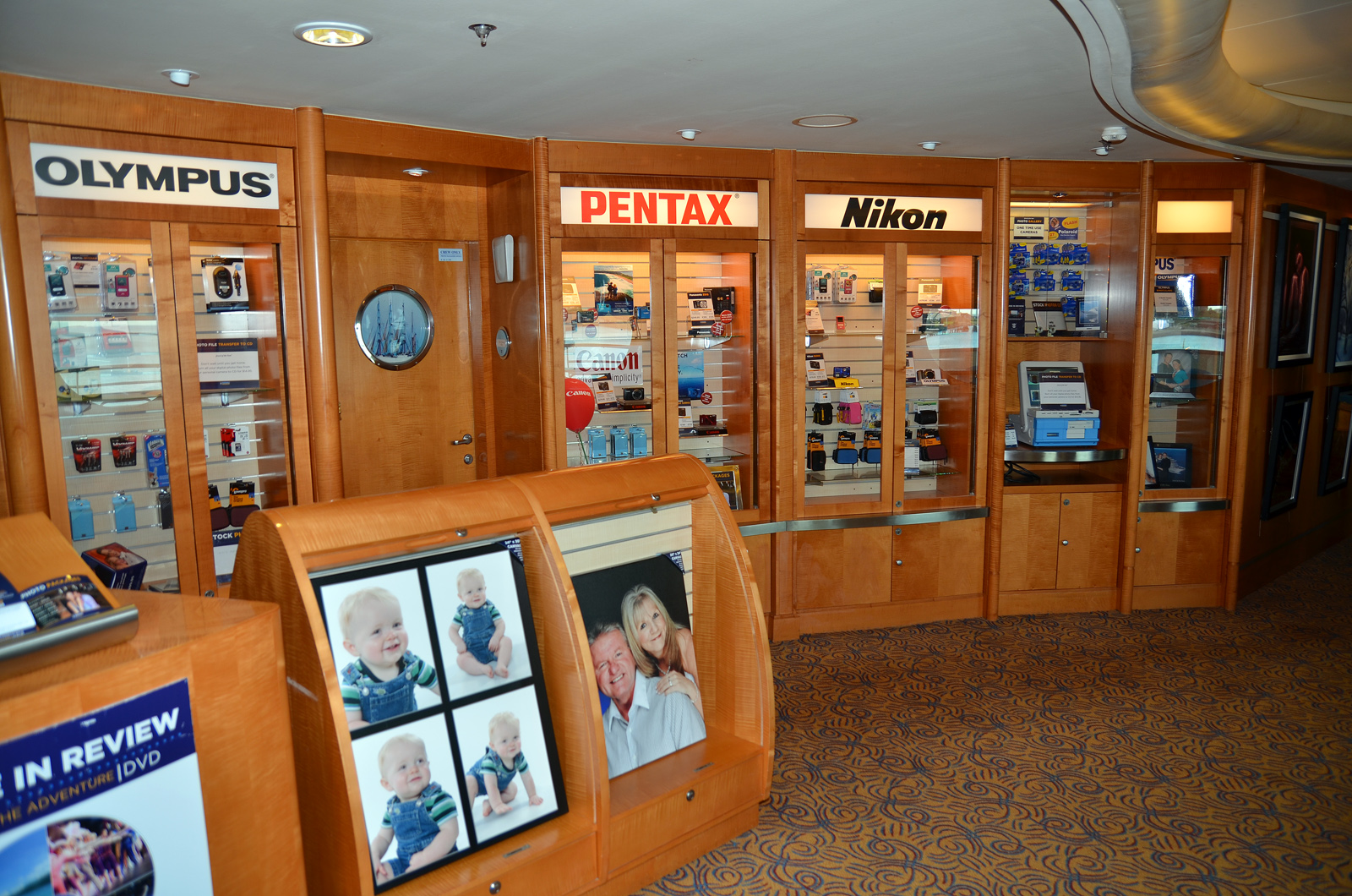 jewel-of-the-seas-interior26
