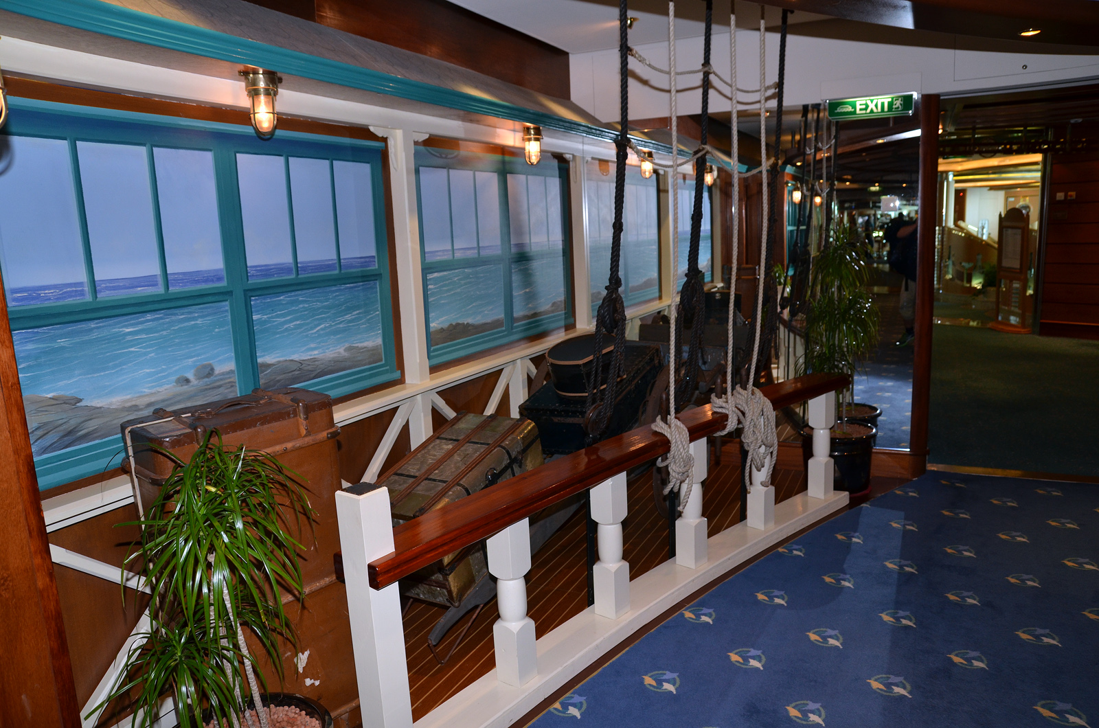 jewel-of-the-seas-interior36