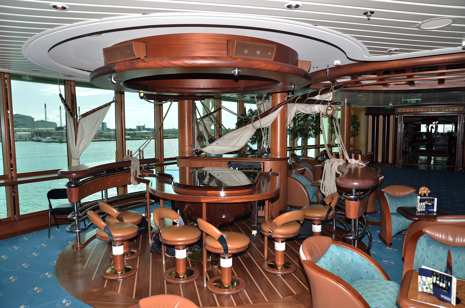 jewel-of-the-seas-interior41