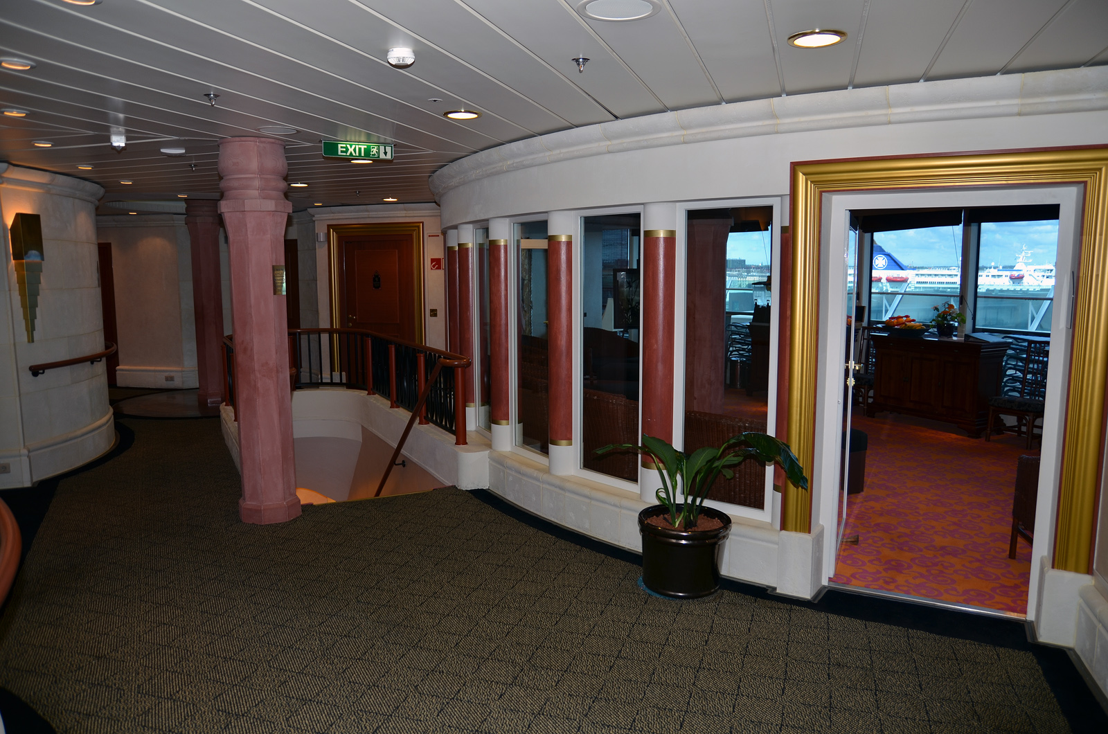 jewel-of-the-seas-interior72