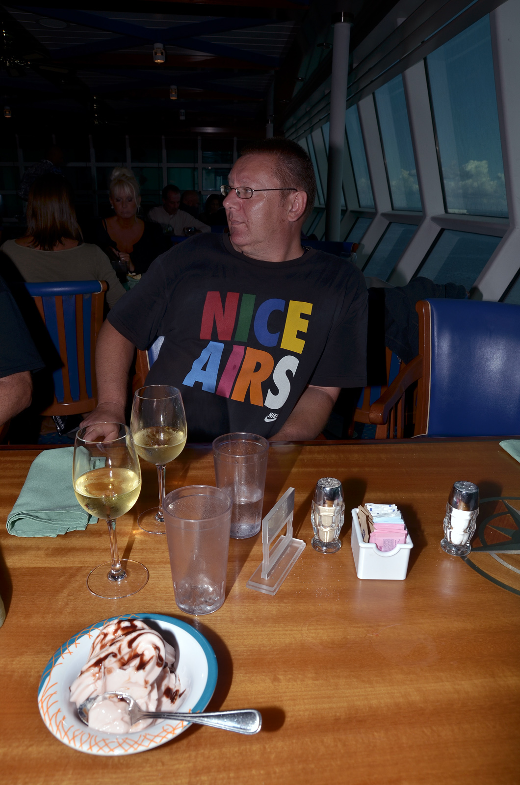 jewel-of-the-seas-interior97