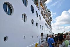 jewel-of-the-seas-interior7