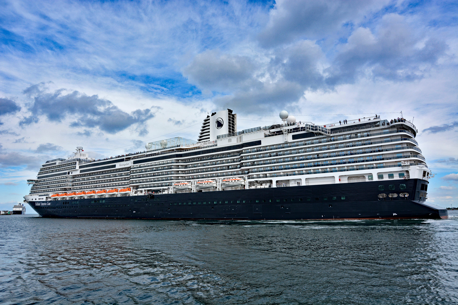koningsdam13
