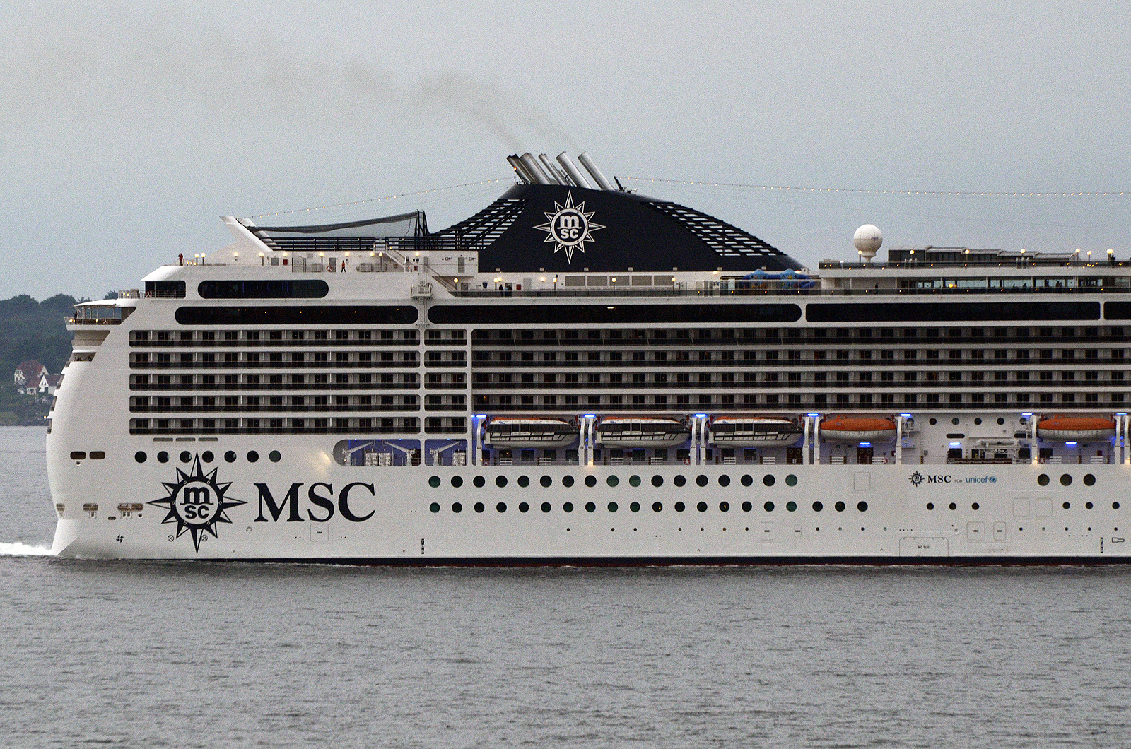 msc-magnifica3