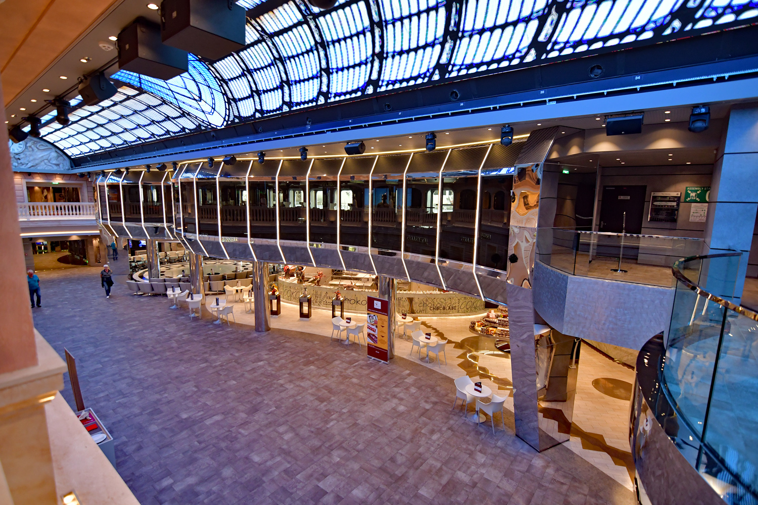 msc-merviglia-ombord6