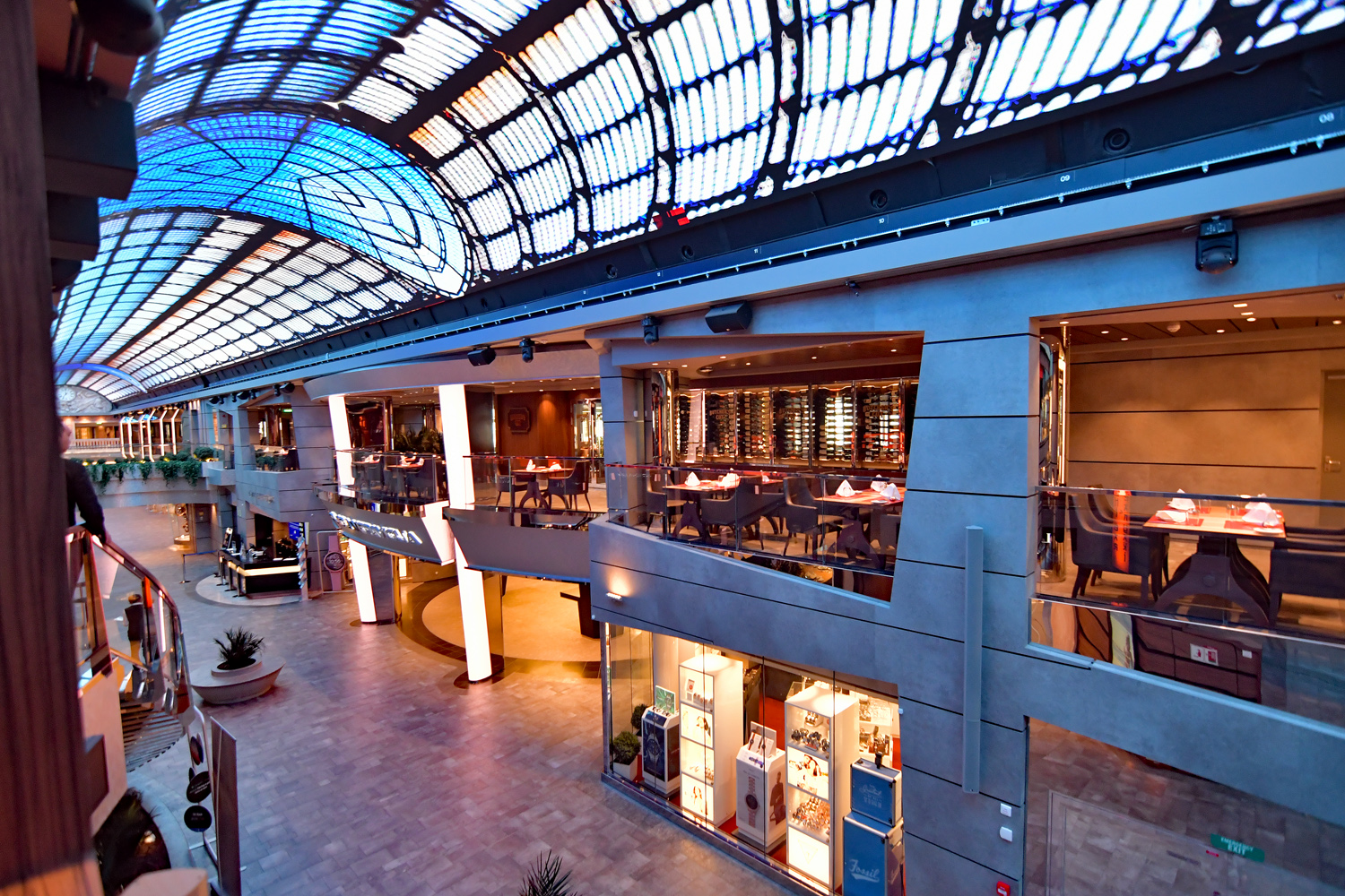 msc-merviglia-ombord8