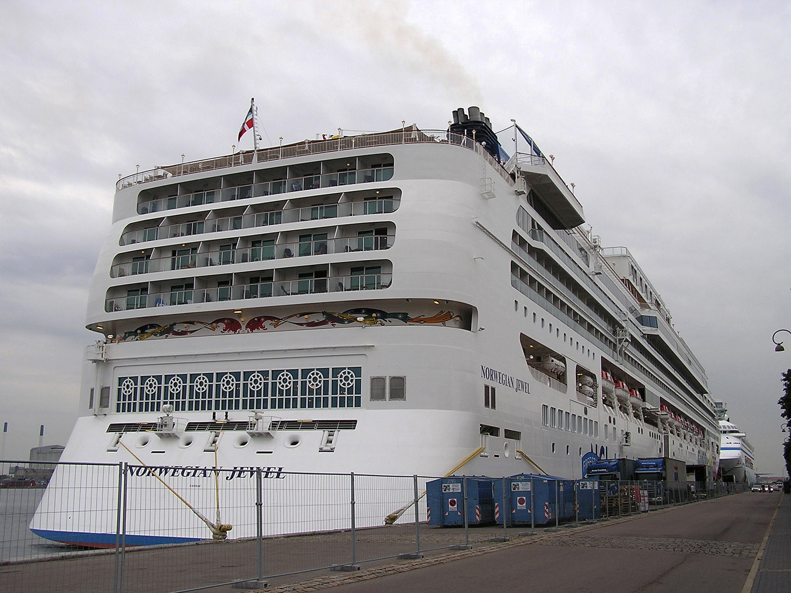 norwegian-jewel9