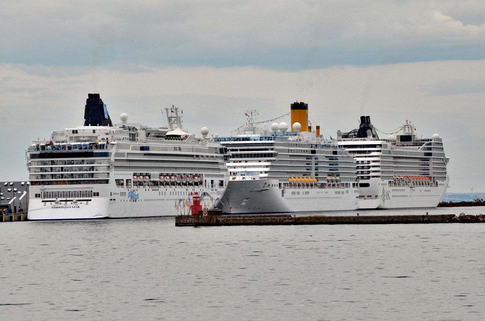 norwegian-star18