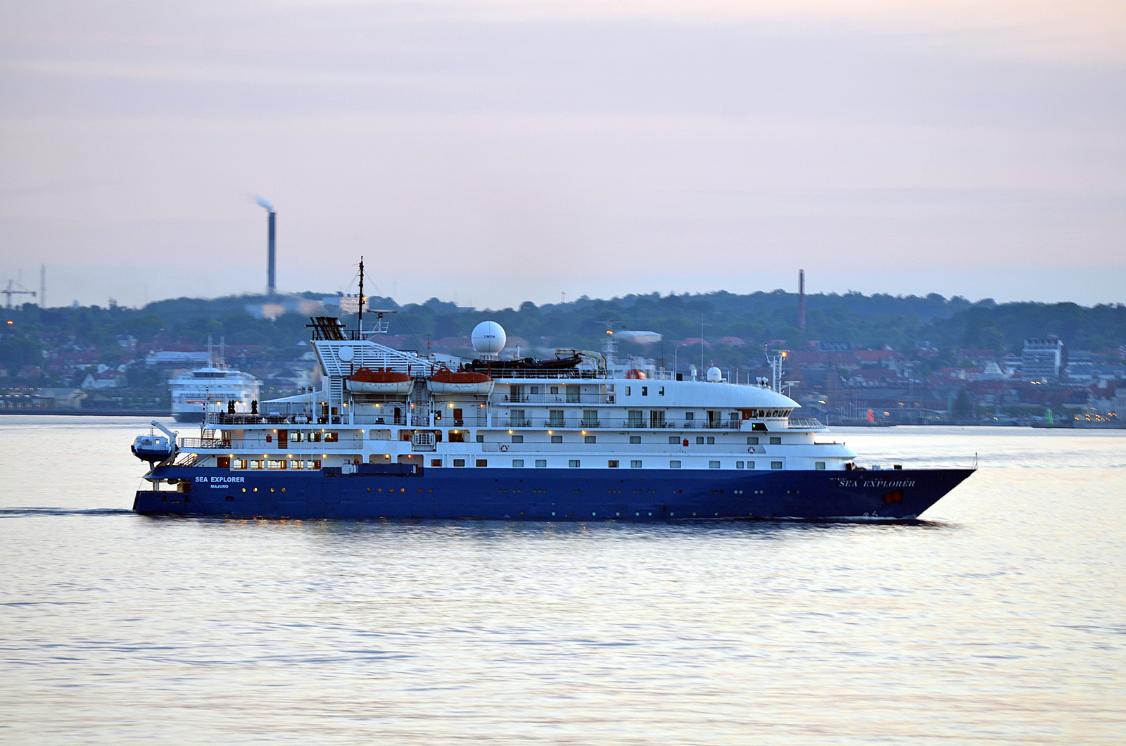sea-explorer1