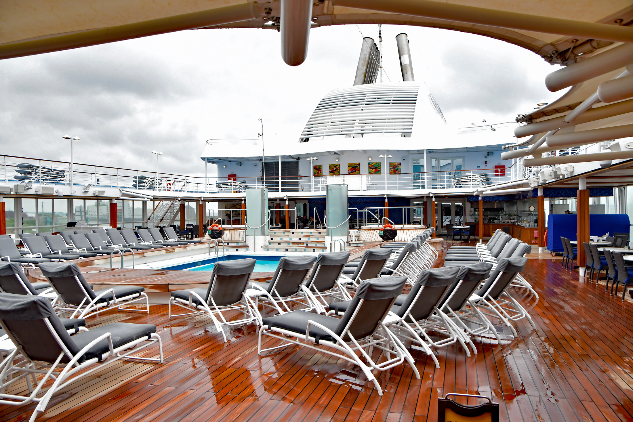 seven-seas-navigator-interior5