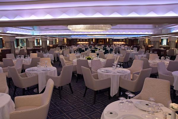 seven-seas-navigator-interior14