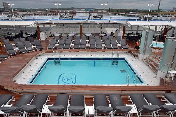 seven-seas-navigator-interior3