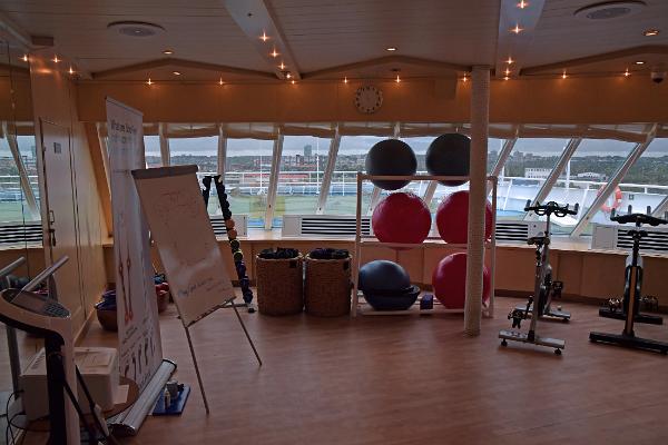 seven-seas-navigator-interior6