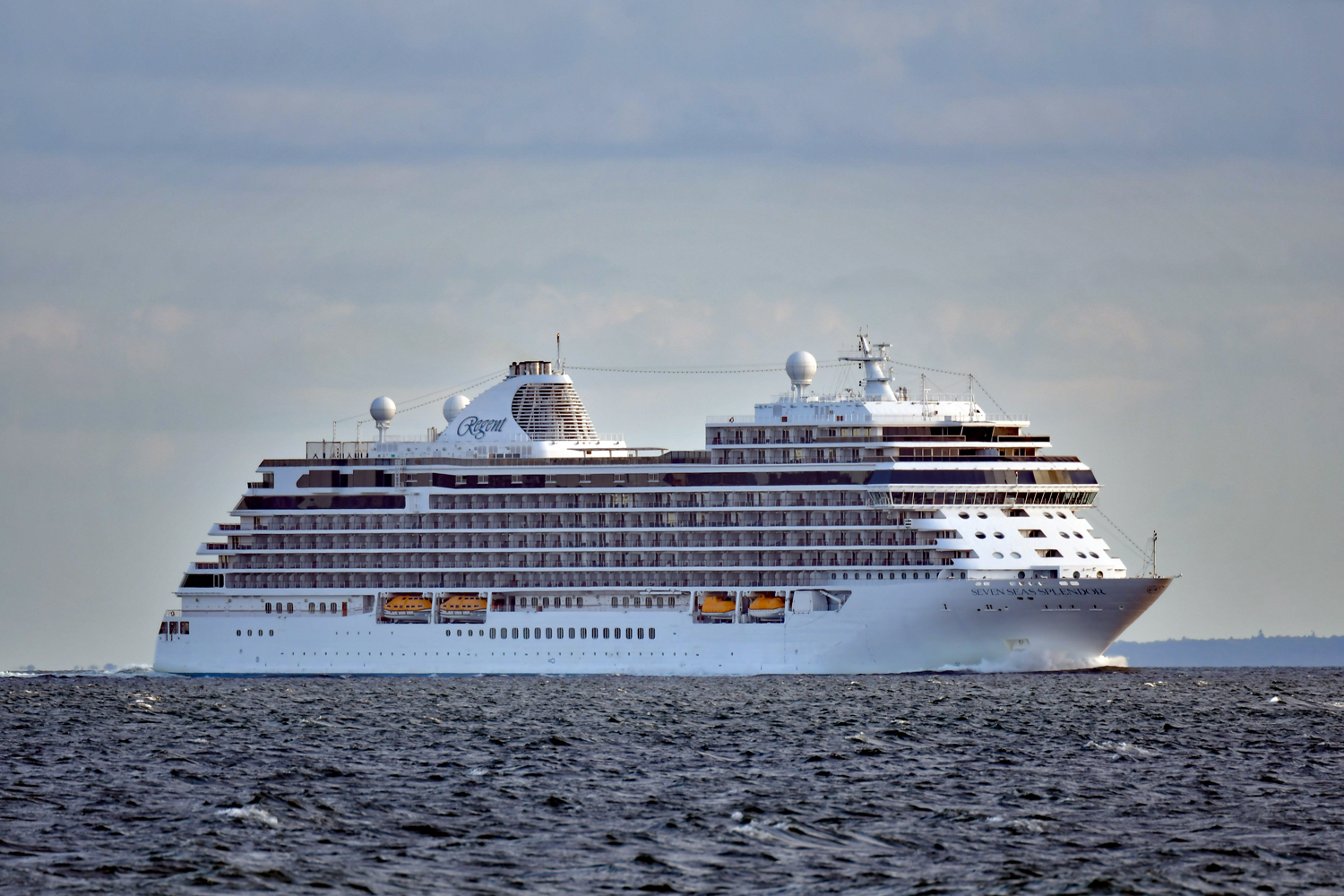 seven-seas-splendor1