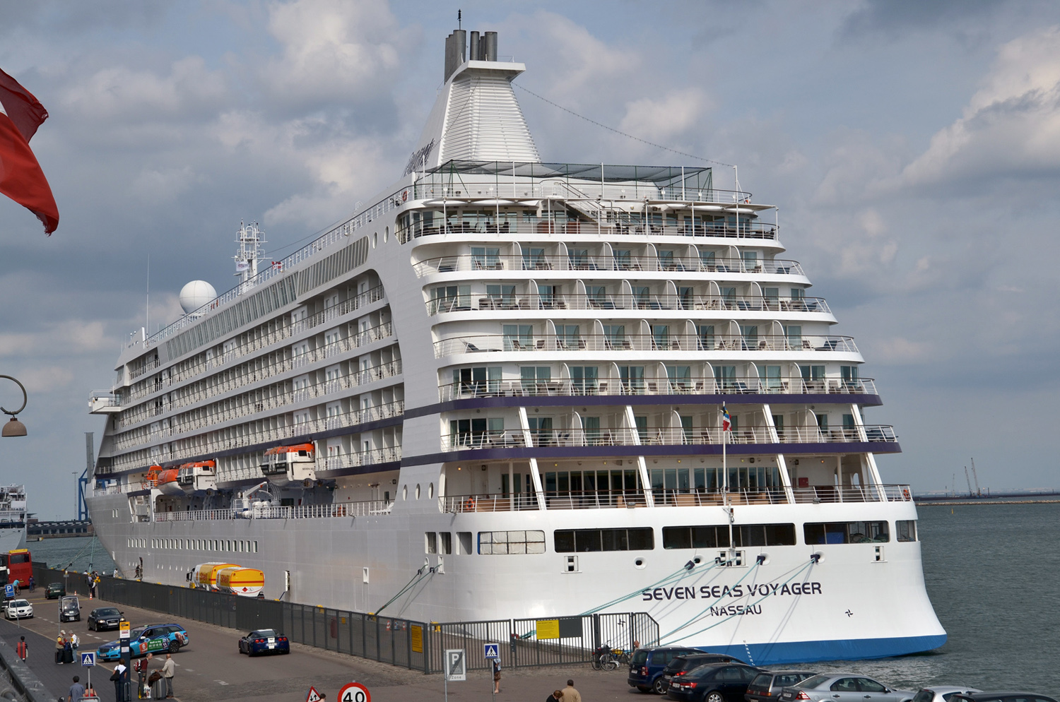 seven-seas-voyager8