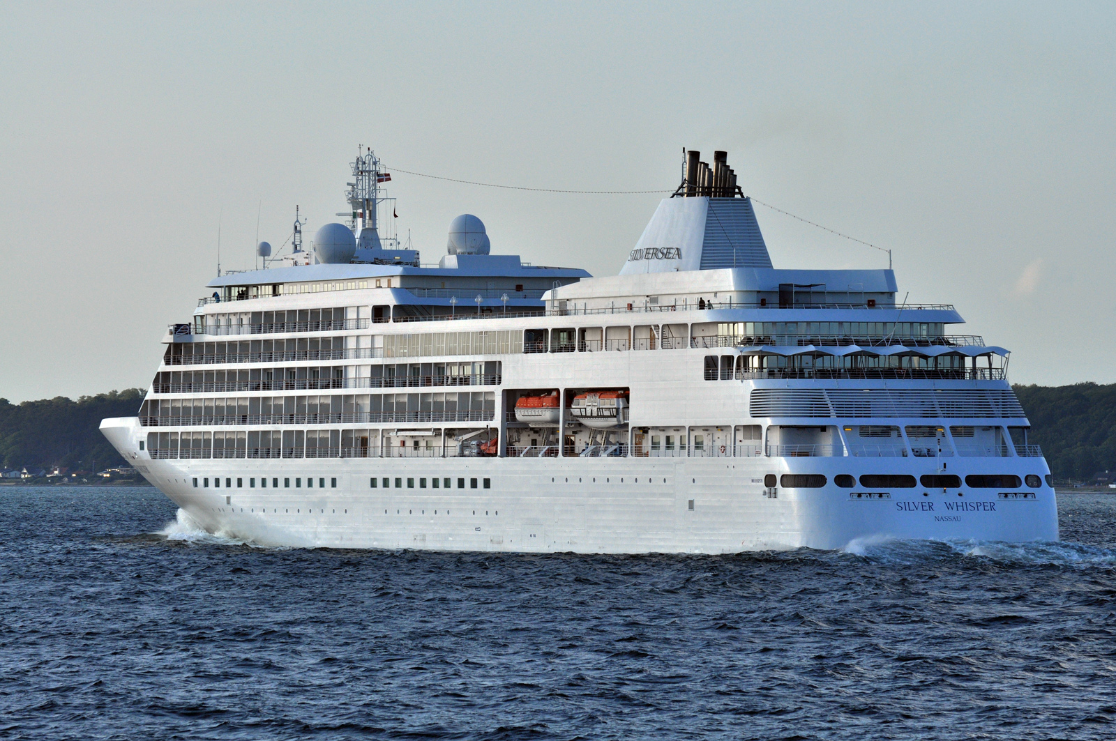 silver-whisper7