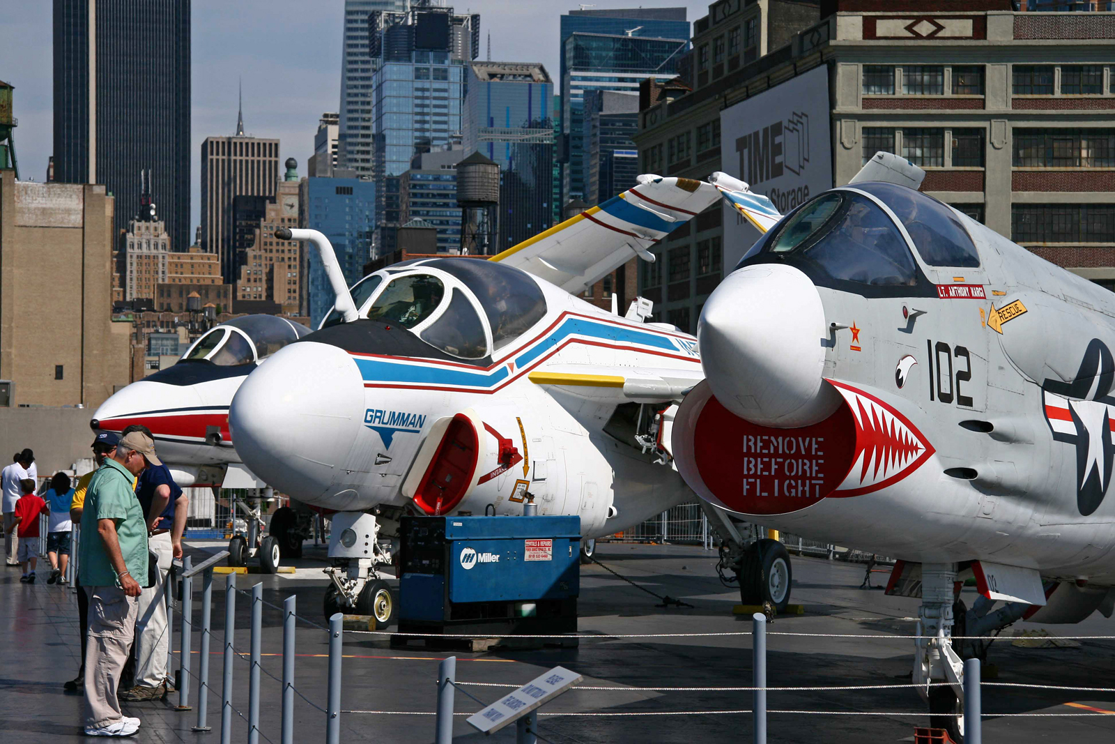 uss-intrepid11